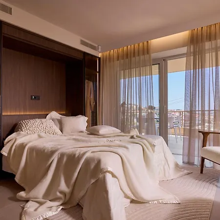 Elaia Luxury Residences Athens