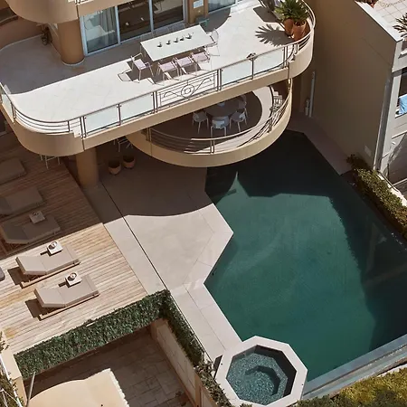Elaia Luxury Residences *