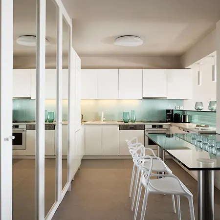 Apartment Elaia Luxury Residences