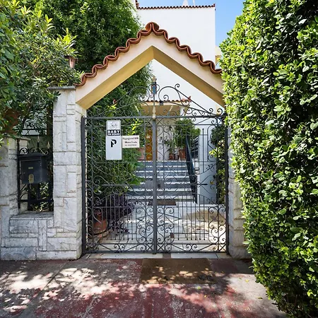 Apartment Magnificent Voula *