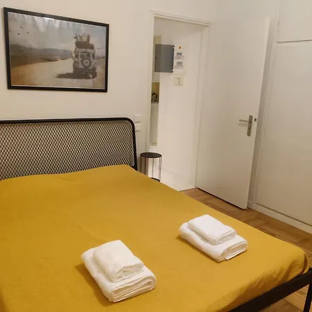 Apartment Pagkrati 80 *