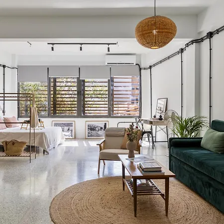 Large, Stylish & Super * Athens