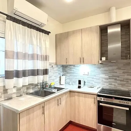Tide And Tonic Spacious 1bd With Extra Loft Style Sleeping Area, Paleo Faliro Apartment