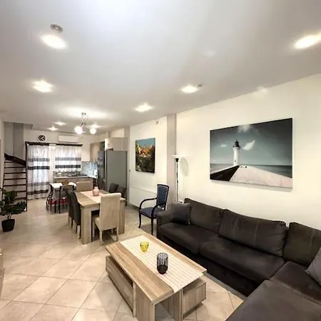 Tide And Tonic Spacious 1bd With Extra Loft Style Sleeping Area, Paleo Faliro Athens