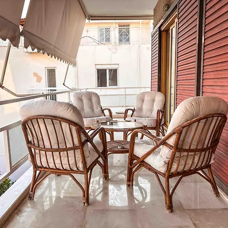Cozy Near Glyfada Center *