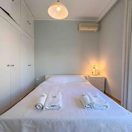 Cozy Near Glyfada Center Athens