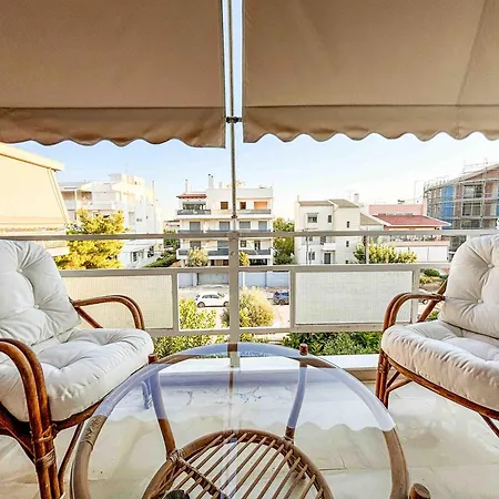 Cozy Near Glyfada Center *