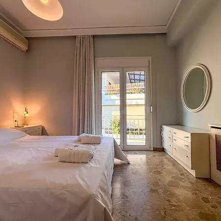 Cozy Near Glyfada Center Apartment *