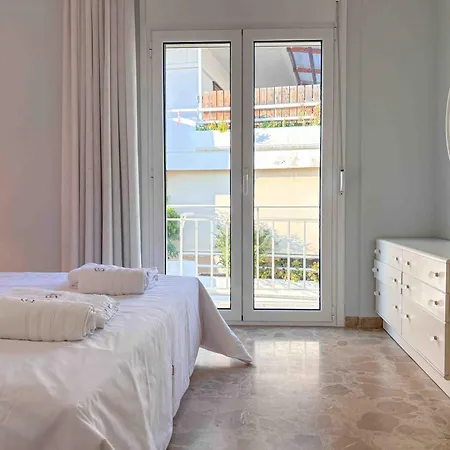Apartment Cozy Near Glyfada Center *