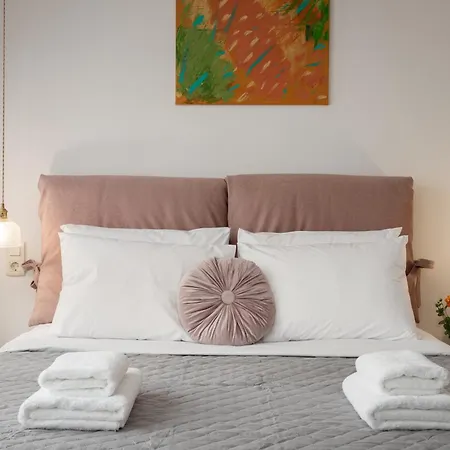 M18 Monastiraki Gems * Athens