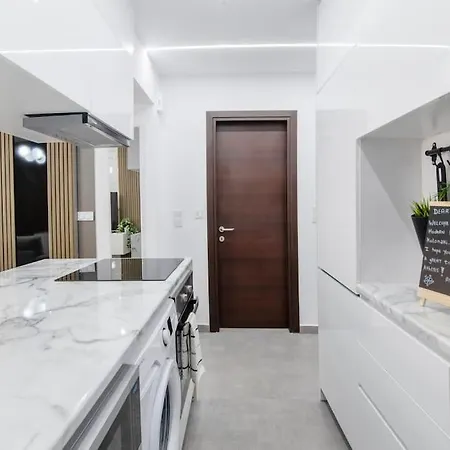 Apartment Mila Hidden Gem In Kolonaki With Backyard Athens