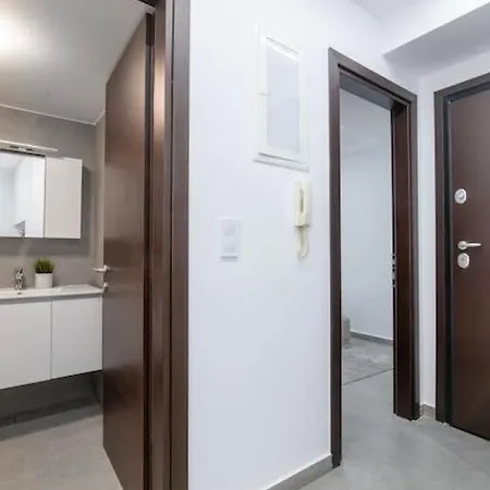 Mila Hidden Gem In Kolonaki With Backyard Apartment *