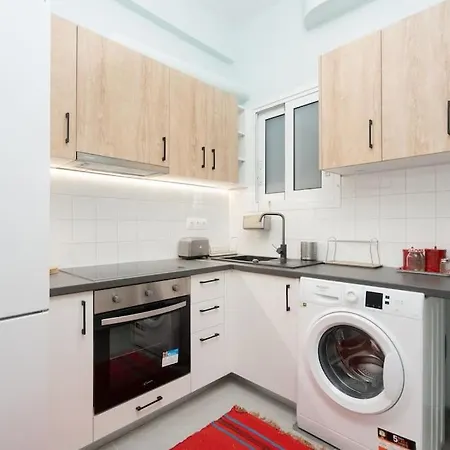 Exarcheia's Singular 1br *