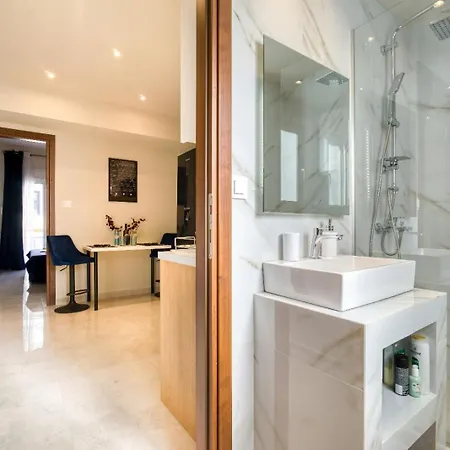 Blue Horizon - Center Close To Metro Apartamento Atenas