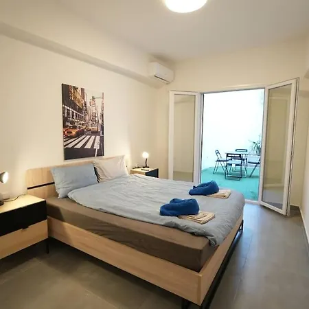 Comfortable Hideaway * Athens