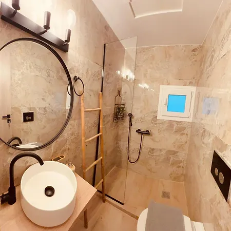 Cactus Luxury Suite3 *