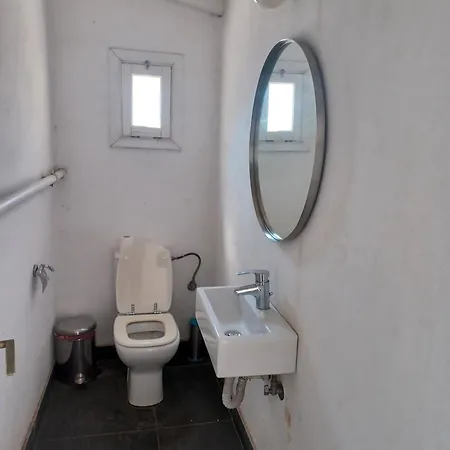 Bauhaus Building With Green Roof Top Terrace - Ep16 Apartment Athens