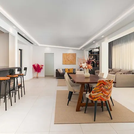 Apartment Riviera Luxury 3bd Apt W Jacuzzi And Cinema Athens