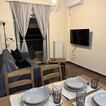 View Penthouse With Private Parking *