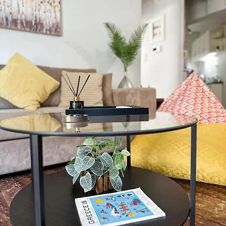 Apartment Sea The - Chic 2-bdr Escape With Spacious Living Athens