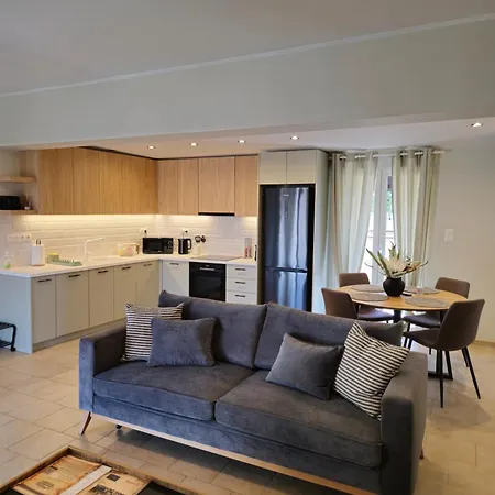Tranquil 2br Penthouse Petralona Apartment *