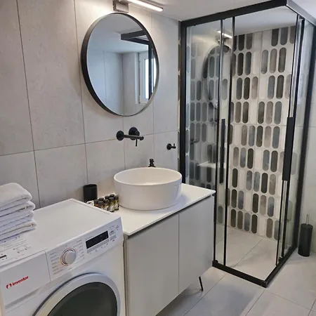 Apartment Tranquil 2br Penthouse Petralona *