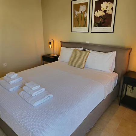 Tranquil 2br Penthouse Petralona Athens