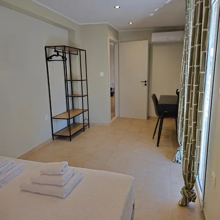 Tranquil 2br Penthouse Petralona Apartment