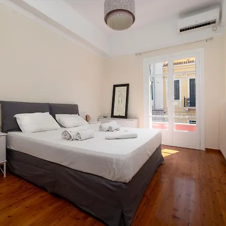 Vintage And Spacious 3ba Next To Ancient Center Athén