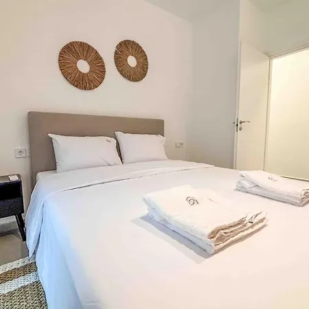 Elegant Flat In Glyfada Center Apartment