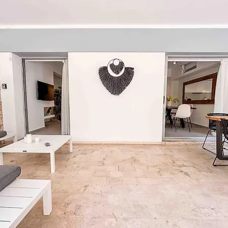 Elegant Flat In Glyfada Center Apartment Athens