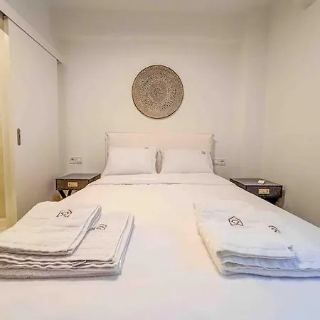 Elegant Flat In Glyfada Center * Athens