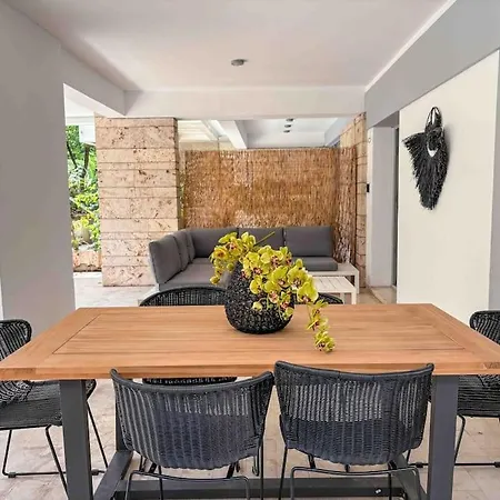 Elegant Flat In Glyfada Center Apartment Athens
