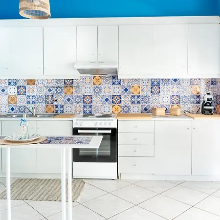 Sun & Sea Escape Charming Vacation In Voula On Athen's Riviera