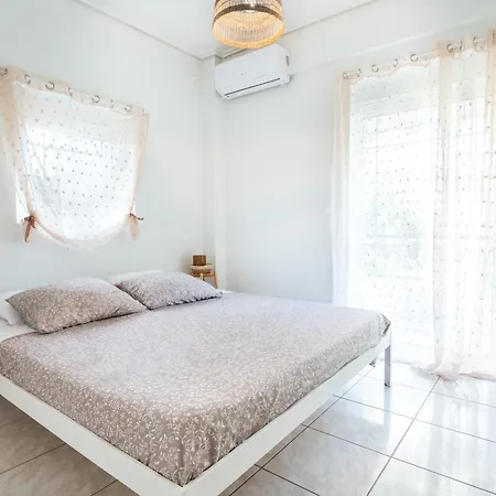Sun & Sea Escape Charming Vacation In Voula On Athen's Riviera Apartment *