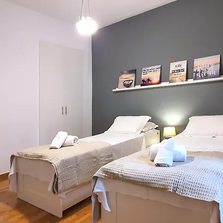 Renovated Modern & Specious 2bd Center *