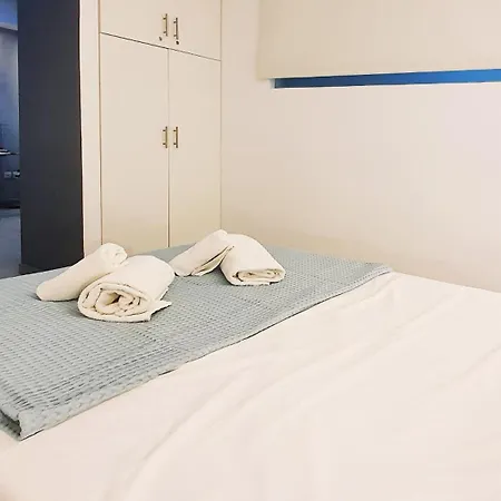 Renovated Modern & Specious 2bd Center Apartment