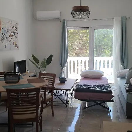 Pantheon Apartment
