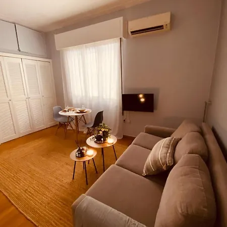 Athina's Nest *