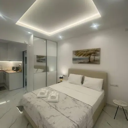 Apartment Stylish Gem Close To Acropolis
