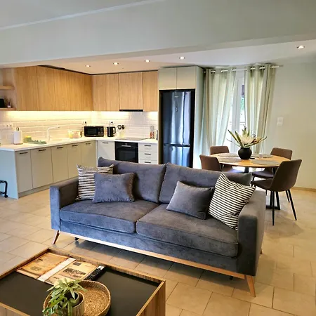 Tranquil 2br Penthouse Petralona