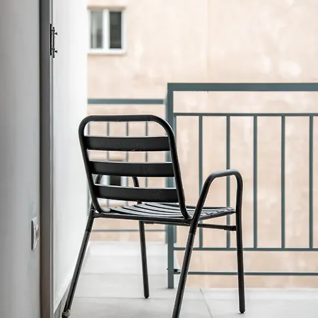 Big Practical Apartment