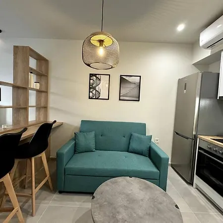 Apartment Exarchia C-6 *