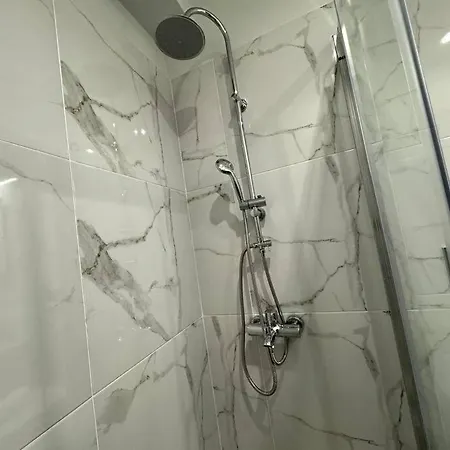 Exarchia C-3 *