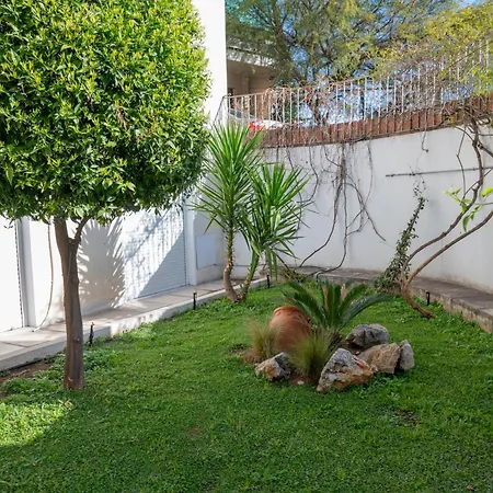 Valery's Artistic Apartment Athen