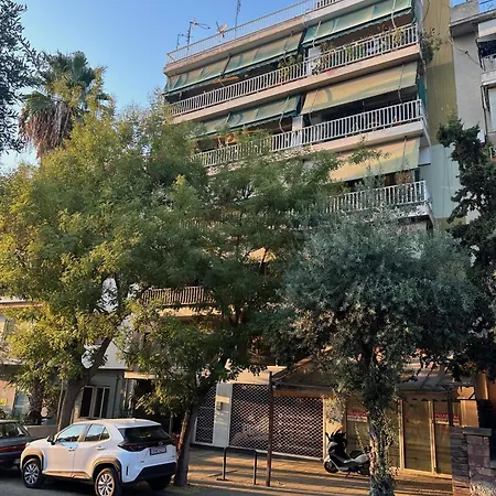 Acropoli Vibes At Kosmos Getaway Athens