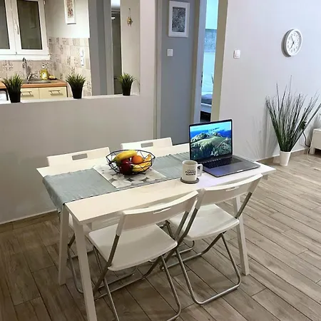 Beautiful In Center Apartment Athens