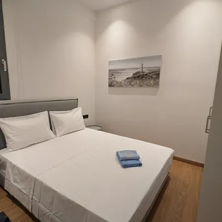 Apartahotel The Place 2 Be Atenas