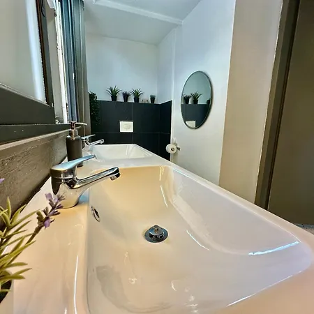 Apartment Bright 4 A Short Near Oaka - Iaso - Ygeia - Mitera Hospitals Athens