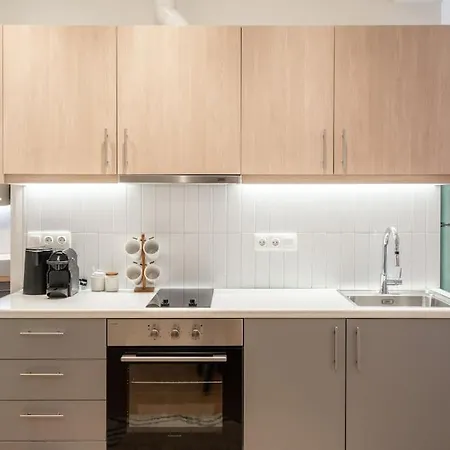 1br Stylish Thiseio Charm